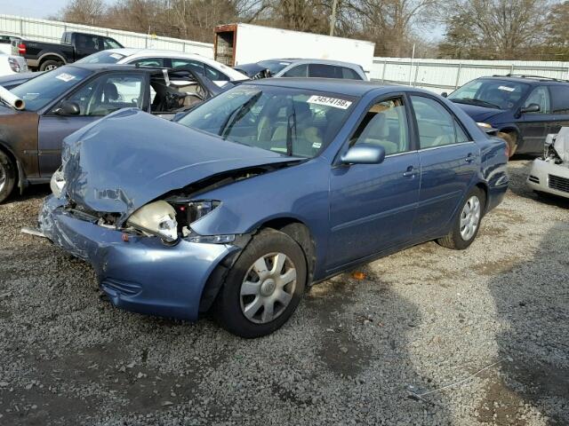 4T1BE32K74U892266 - 2004 TOYOTA CAMRY LE BLUE photo 2