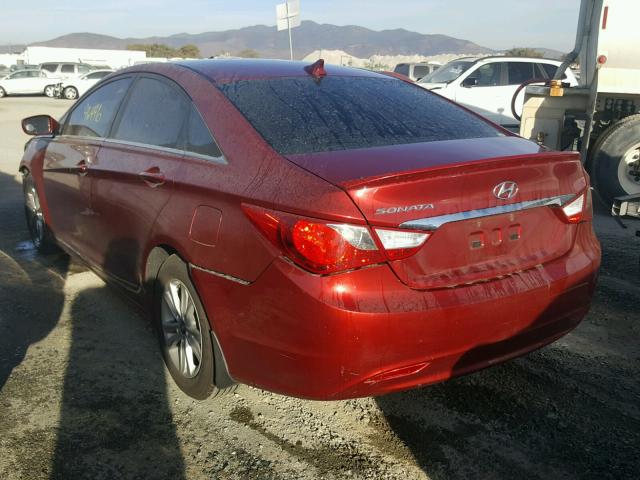 5NPEB4AC7BH288122 - 2011 HYUNDAI SONATA GLS RED photo 3