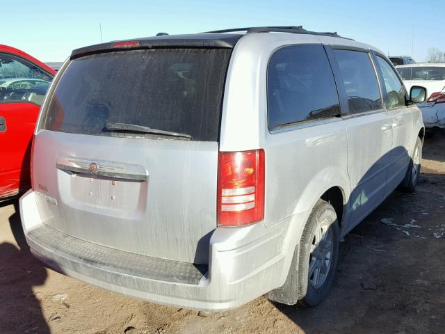 2A8HR54P98R722803 - 2008 CHRYSLER TOWN & COU SILVER photo 4