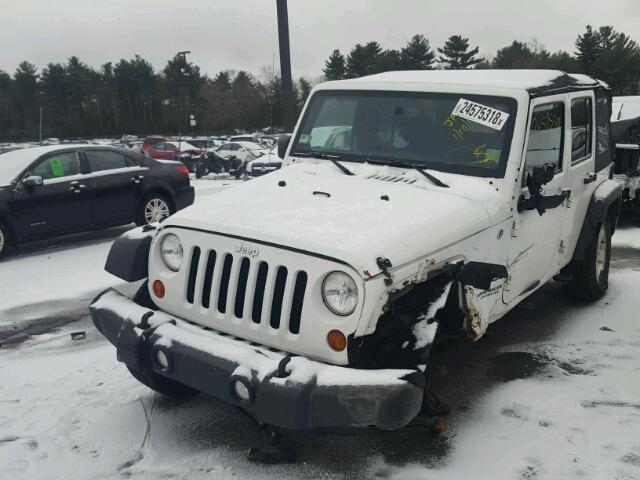 1C4HJWDG9DL522737 - 2013 JEEP WRANGLER U WHITE photo 2