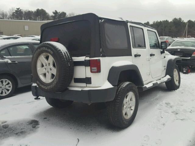 1C4HJWDG9DL522737 - 2013 JEEP WRANGLER U WHITE photo 4