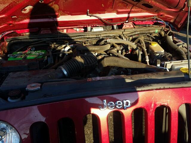 1J4BA3H19BL578582 - 2011 JEEP WRANGLER U RED photo 7