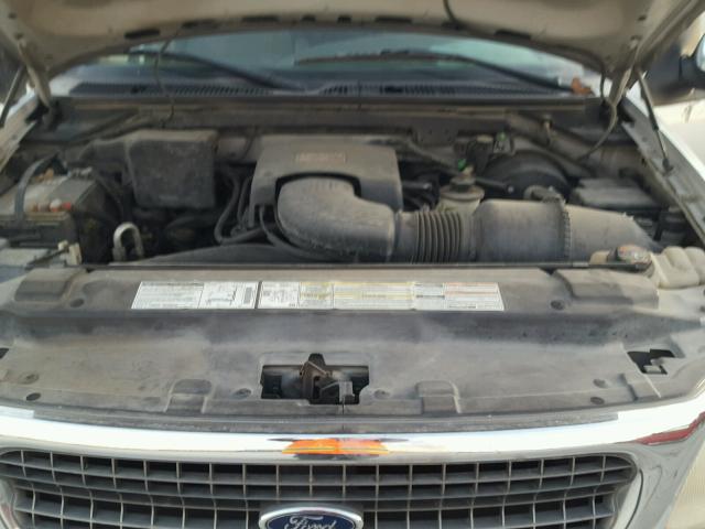 1FMRU17L8WLB16731 - 1998 FORD EXPEDITION SILVER photo 7