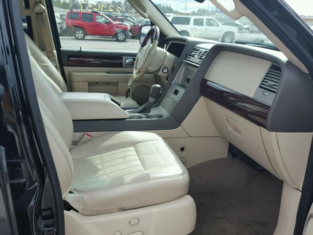 5LMFU27R54LJ43358 - 2004 LINCOLN NAVIGATOR BLACK photo 5