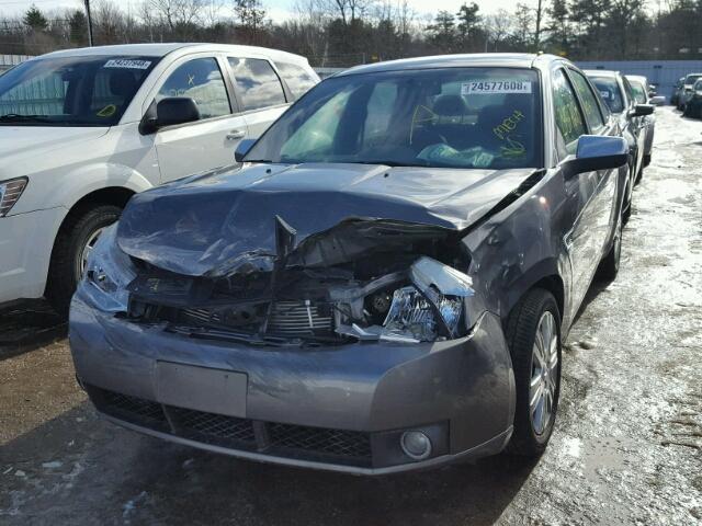 1FAHP37N79W216509 - 2009 FORD FOCUS SEL SILVER photo 2