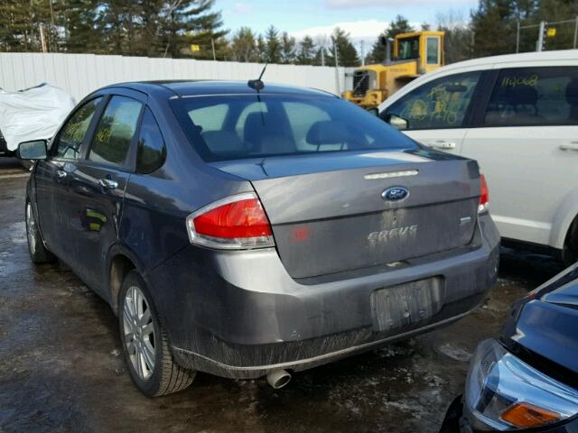 1FAHP37N79W216509 - 2009 FORD FOCUS SEL SILVER photo 3