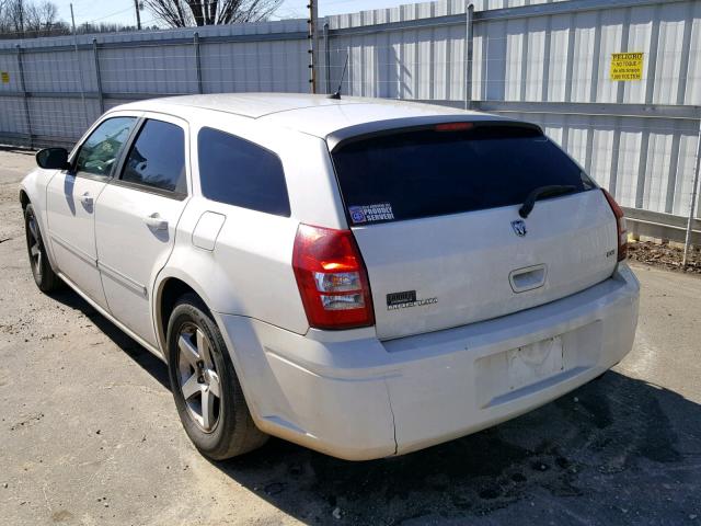 2D4FV37V38H225991 - 2008 DODGE MAGNUM SXT WHITE photo 3