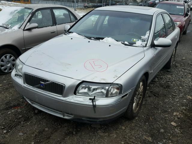 YV1TS92D121269062 - 2002 VOLVO S80 SILVER photo 2