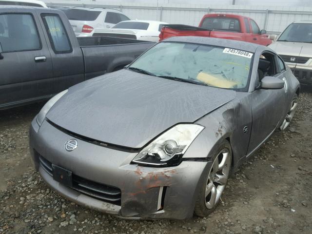 JN1BZ34D38M701037 - 2008 NISSAN 350Z COUPE SILVER photo 2