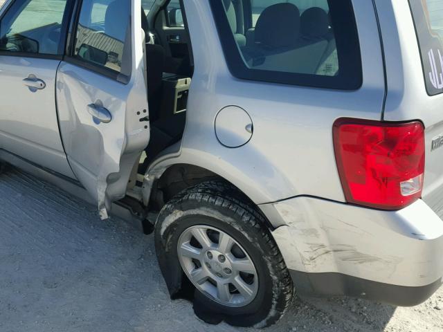 4F2CZ02719KM06335 - 2009 MAZDA TRIBUTE I SILVER photo 9