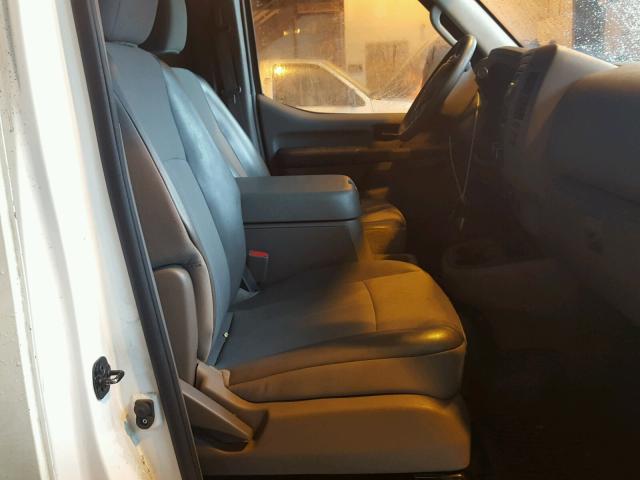 1N6BF0KXXFN809192 - 2015 NISSAN NV 1500 WHITE photo 5