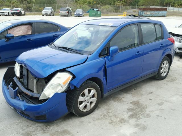 3N1BC13E18L445054 - 2008 NISSAN VERSA S BLUE photo 2