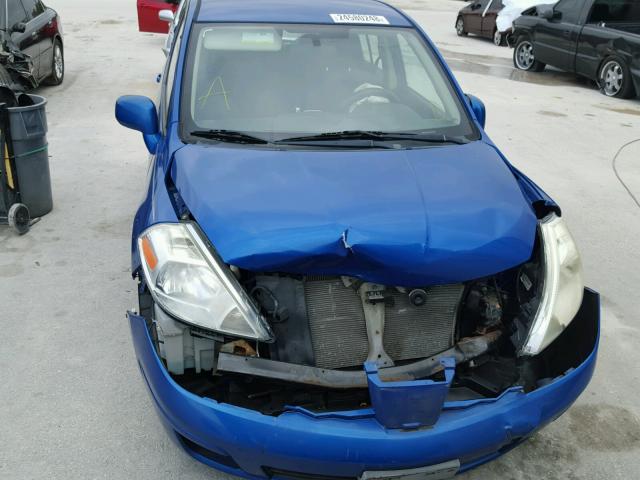 3N1BC13E18L445054 - 2008 NISSAN VERSA S BLUE photo 9