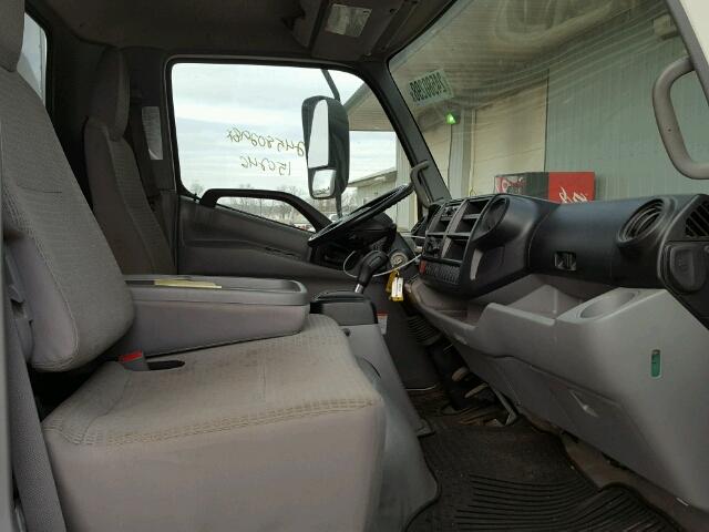 JHHSPM2H3EK001179 - 2014 HINO 195 WHITE photo 5