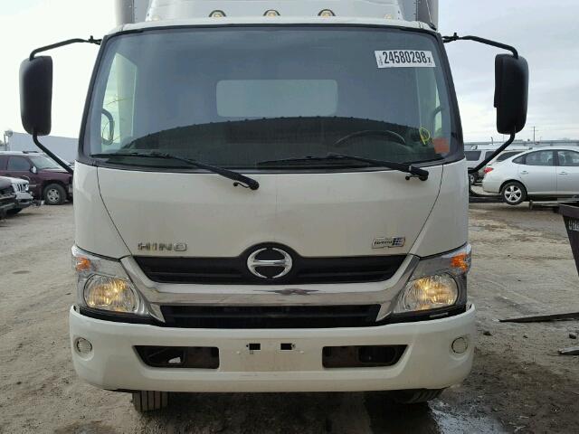 JHHSPM2H3EK001179 - 2014 HINO 195 WHITE photo 9