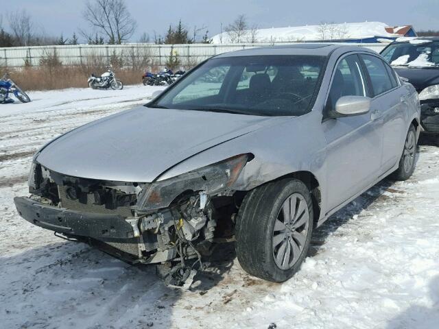 1HGCP2E70BA095605 - 2011 HONDA ACCORD EX SILVER photo 2