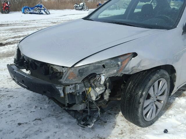 1HGCP2E70BA095605 - 2011 HONDA ACCORD EX SILVER photo 9