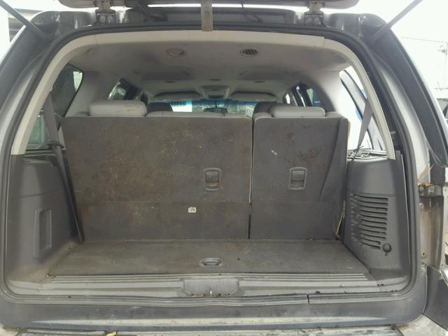 1FMRU15W63LA25630 - 2003 FORD EXPEDITION GRAY photo 9