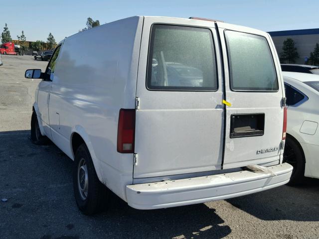 1GCDM19W1TB117078 - 1996 CHEVROLET ASTRO WHITE photo 3