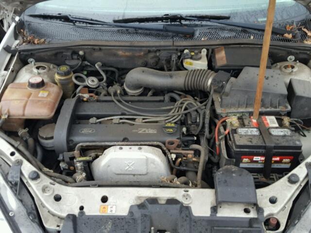 1FAFP34372W189599 - 2002 FORD FOCUS SE SILVER photo 7