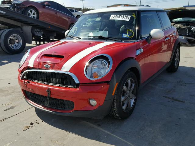 WMWMF7C59ATW89694 - 2010 MINI COOPER S RED photo 2