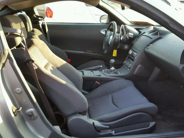 JN1AZ34D04T160380 - 2004 NISSAN 350Z COUPE GRAY photo 5