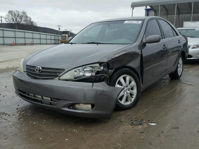 4T1BE32K04U885045 - 2004 TOYOTA CAMRY LE GRAY photo 2