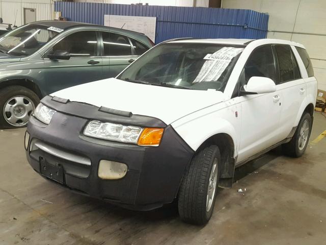 5GZCZ63475S861030 - 2005 SATURN VUE WHITE photo 2