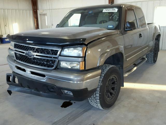 1GCEK19B56Z214707 - 2006 CHEVROLET SILVERADO GRAY photo 2