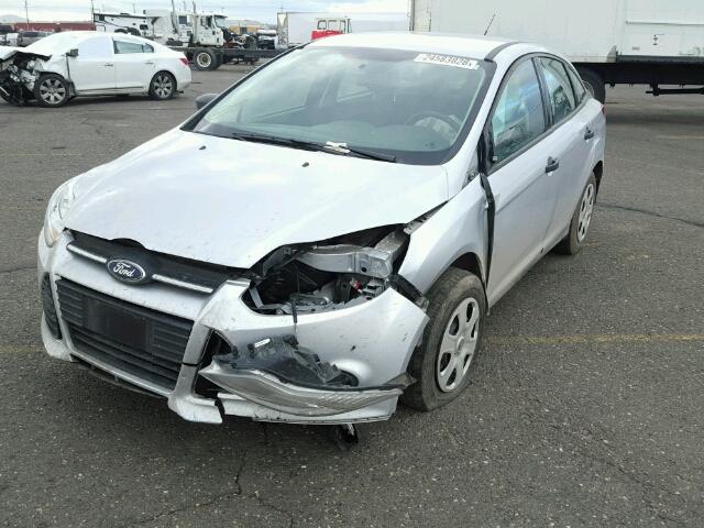 1FADP3E2XEL209556 - 2014 FORD FOCUS S SILVER photo 2