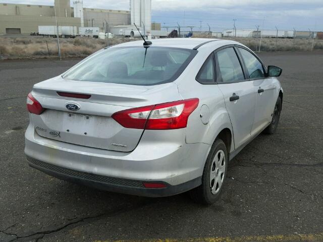 1FADP3E2XEL209556 - 2014 FORD FOCUS S SILVER photo 4