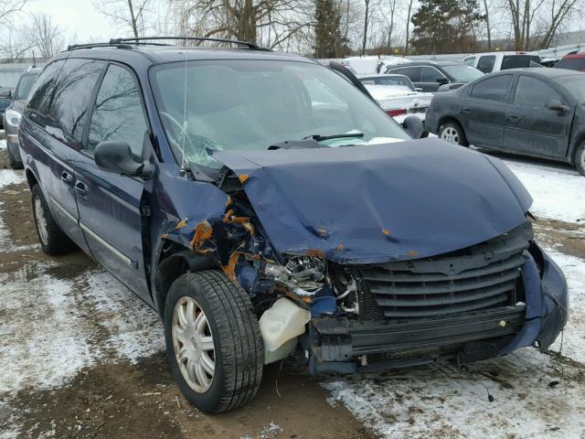 2A4GP54L56R772756 - 2006 CHRYSLER TOWN & COU BLUE photo 1