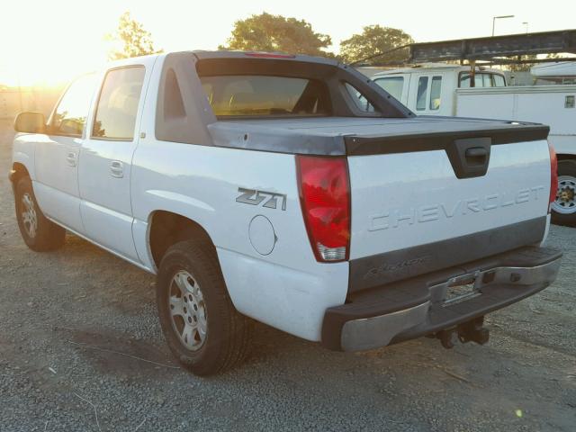 3GNEK12Z76G114994 - 2006 CHEVROLET AVALANCHE WHITE photo 3