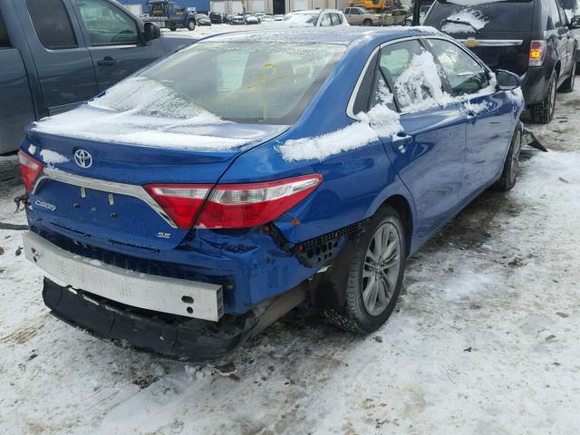 4T1BF1FKXHU768283 - 2017 TOYOTA CAMRY LE BLUE photo 4