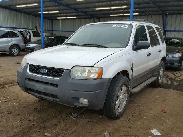 1FMCU03114KA71574 - 2004 FORD ESCAPE XLT WHITE photo 2