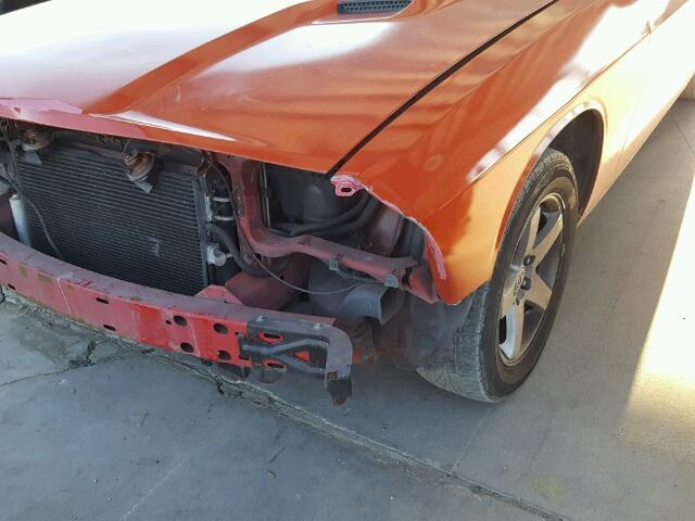 2B3CJ4DV4AH154734 - 2010 DODGE CHALLENGER ORANGE photo 10