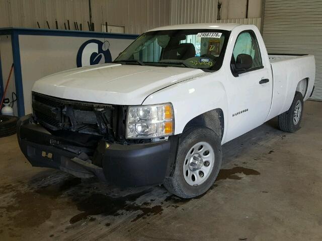 1GCNCPEA6BZ326942 - 2011 CHEVROLET SILVERADO WHITE photo 2