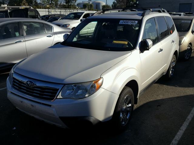 JF2SH63659H703422 - 2009 SUBARU FORESTER 2 WHITE photo 2
