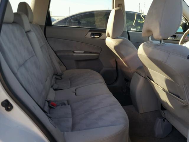 JF2SH63659H703422 - 2009 SUBARU FORESTER 2 WHITE photo 6