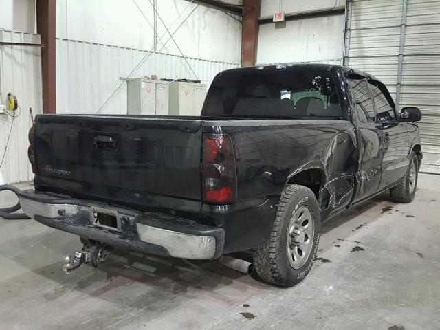 1GCEC19T06Z174686 - 2006 CHEVROLET SILVERADO BLACK photo 4