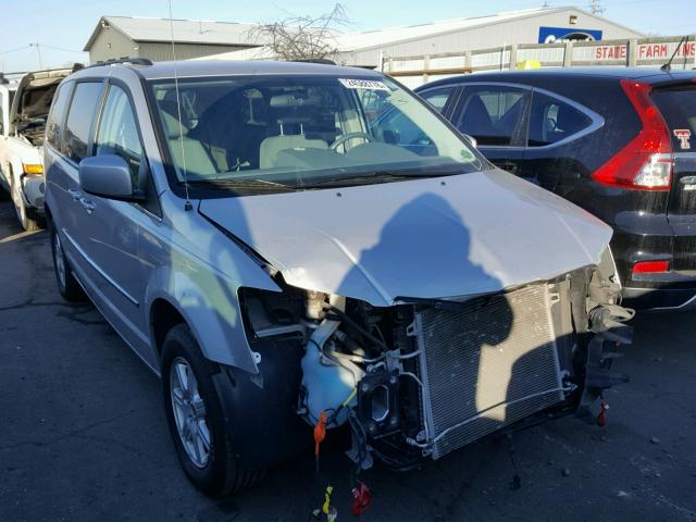 2A4RR5D10AR293168 - 2010 CHRYSLER TOWN & COU SILVER photo 1