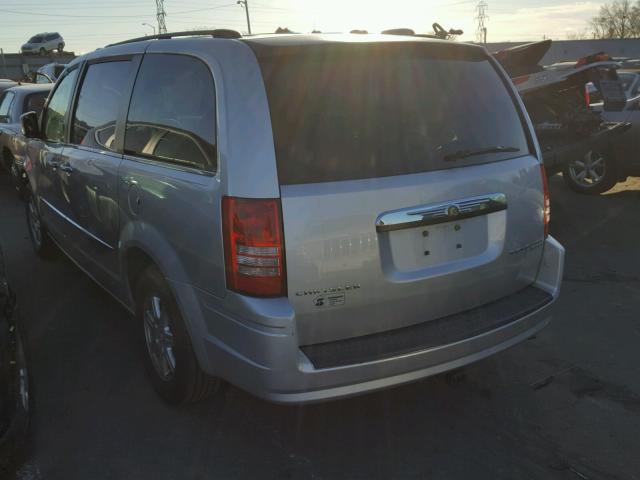 2A4RR5D10AR293168 - 2010 CHRYSLER TOWN & COU SILVER photo 3