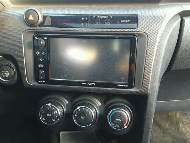 JTKJF5C76GJ013941 - 2016 TOYOTA SCION TC 黑色 照片 9