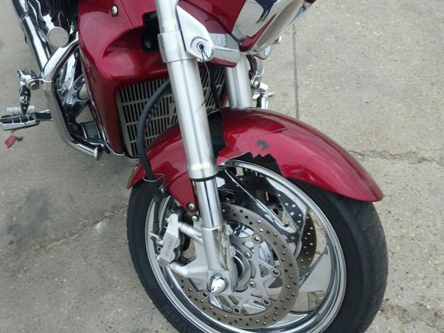 JS1VY53A572100328 - 2007 SUZUKI VZR1800 RED photo 9