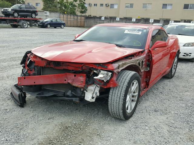 2G1FA1E39F9307139 - 2015 CHEVROLET CAMARO LS RED photo 2