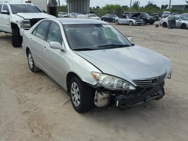 4T1BE32KX5U552367 - 2005 TOYOTA CAMRY LE GRAY photo 1