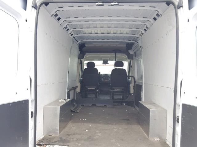 3C6URVJGXGE122597 - 2016 RAM PROMASTER 白色 照片 9