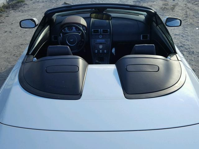 SCFBF04B68GD09661 - 2008 ASTON MARTIN V8 VANTAGE WHITE photo 9