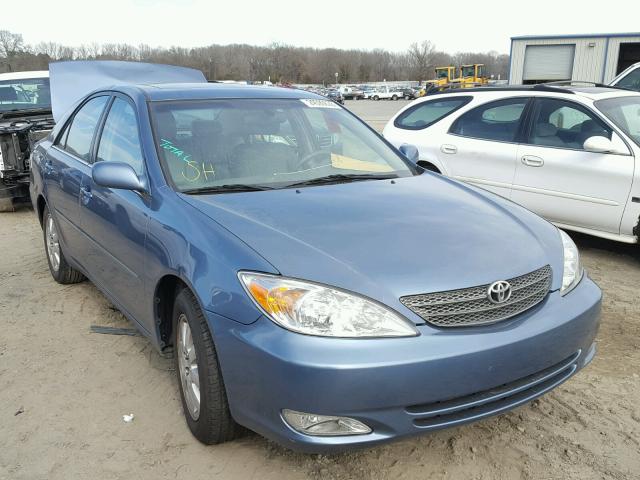 JTDBF30K220002961 - 2002 TOYOTA CAMRY LE BLUE photo 1