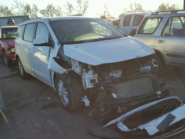 KNDMB5C13G6090135 - 2016 KIA SEDONA LX WHITE photo 1